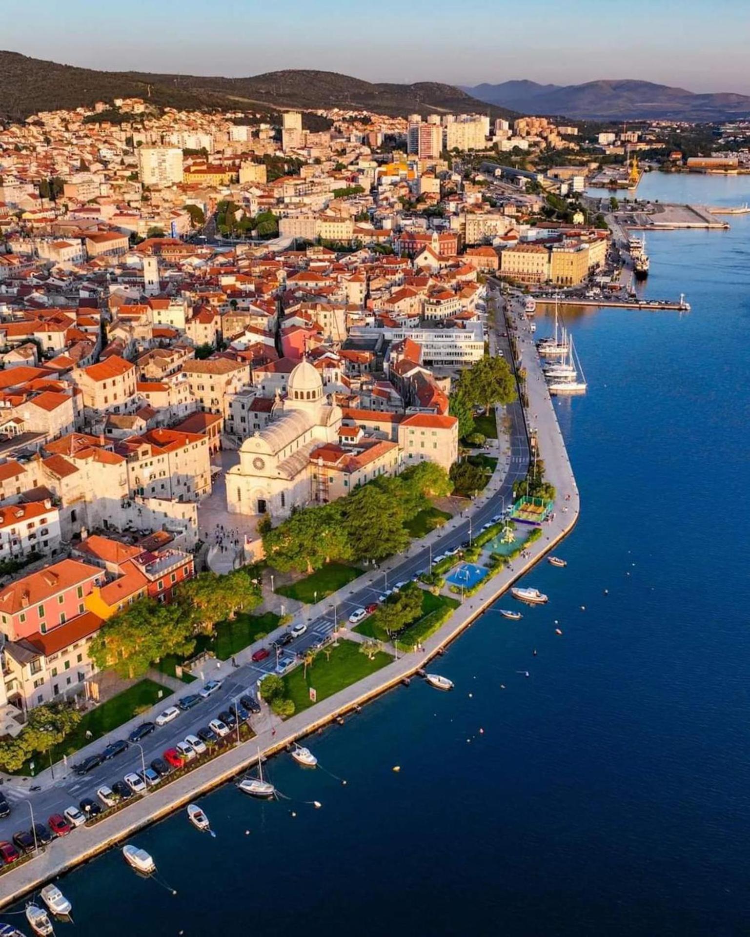 Urban Lights Hideaway - City Center Sibenik Exterior photo